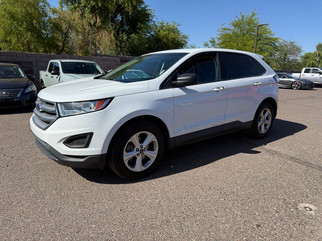 Used 2015 Ford Edge SE FWD image 1