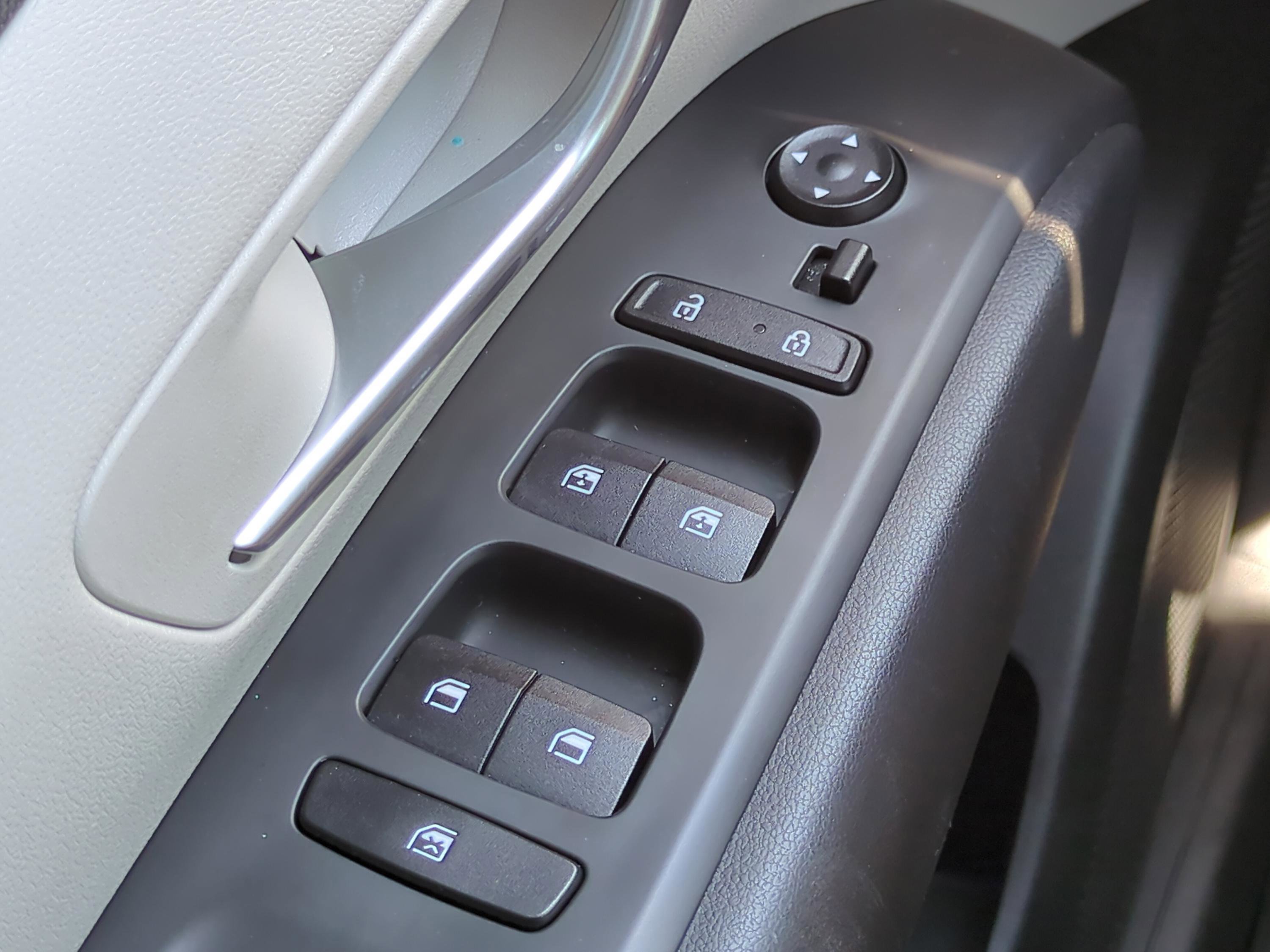 Certified 2024 Hyundai Tucson SEL w/ Convenience Package FWD image 24