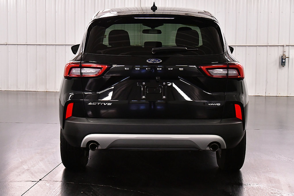 Used 2025 Ford Escape Active AWD/4WD image 6