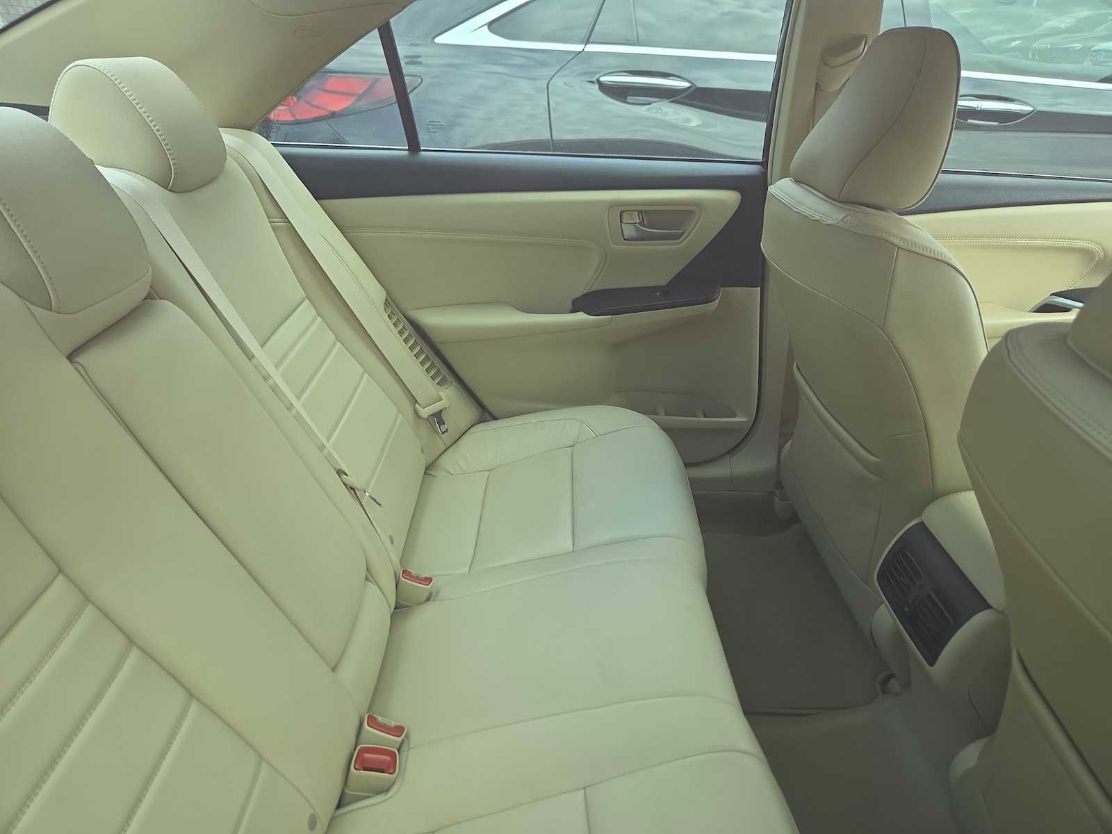 Used 2017 Toyota Camry XLE image 13