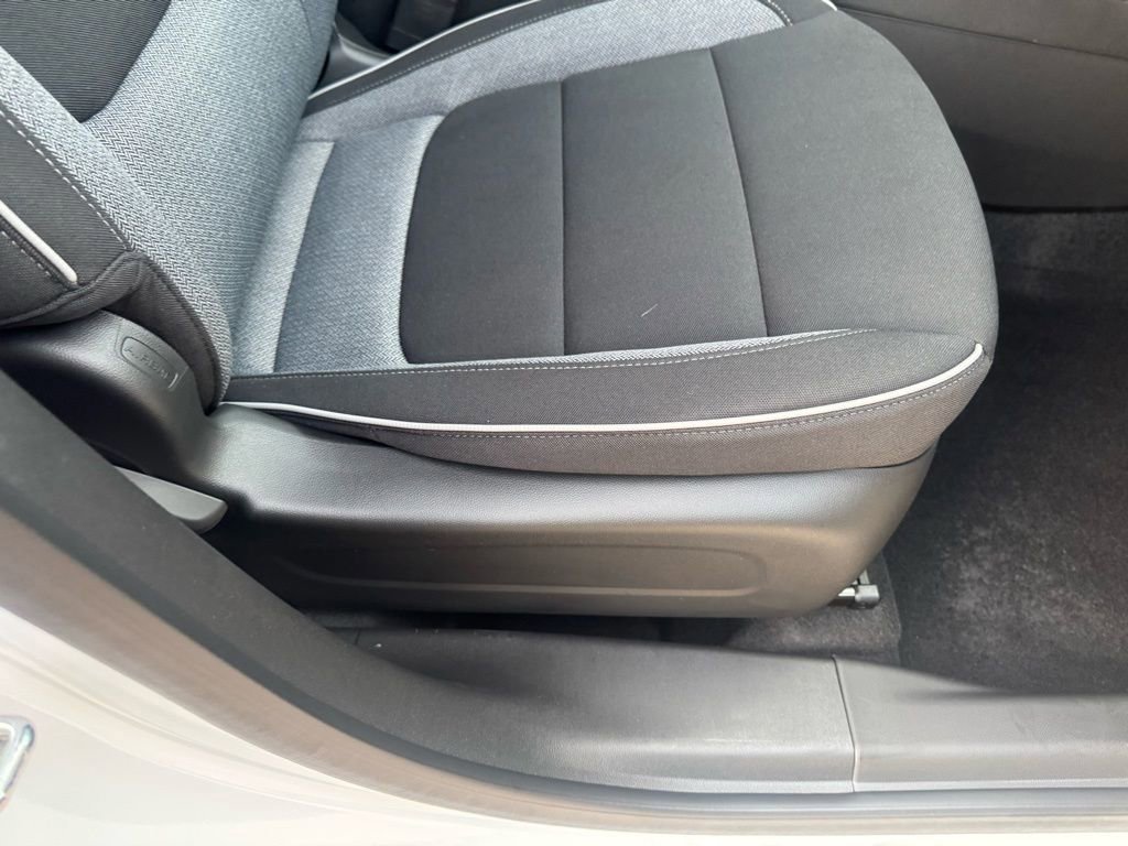 New 2026 Chevrolet TrailBlazer LT w/ LT Cold Weather Package FWD image 19
