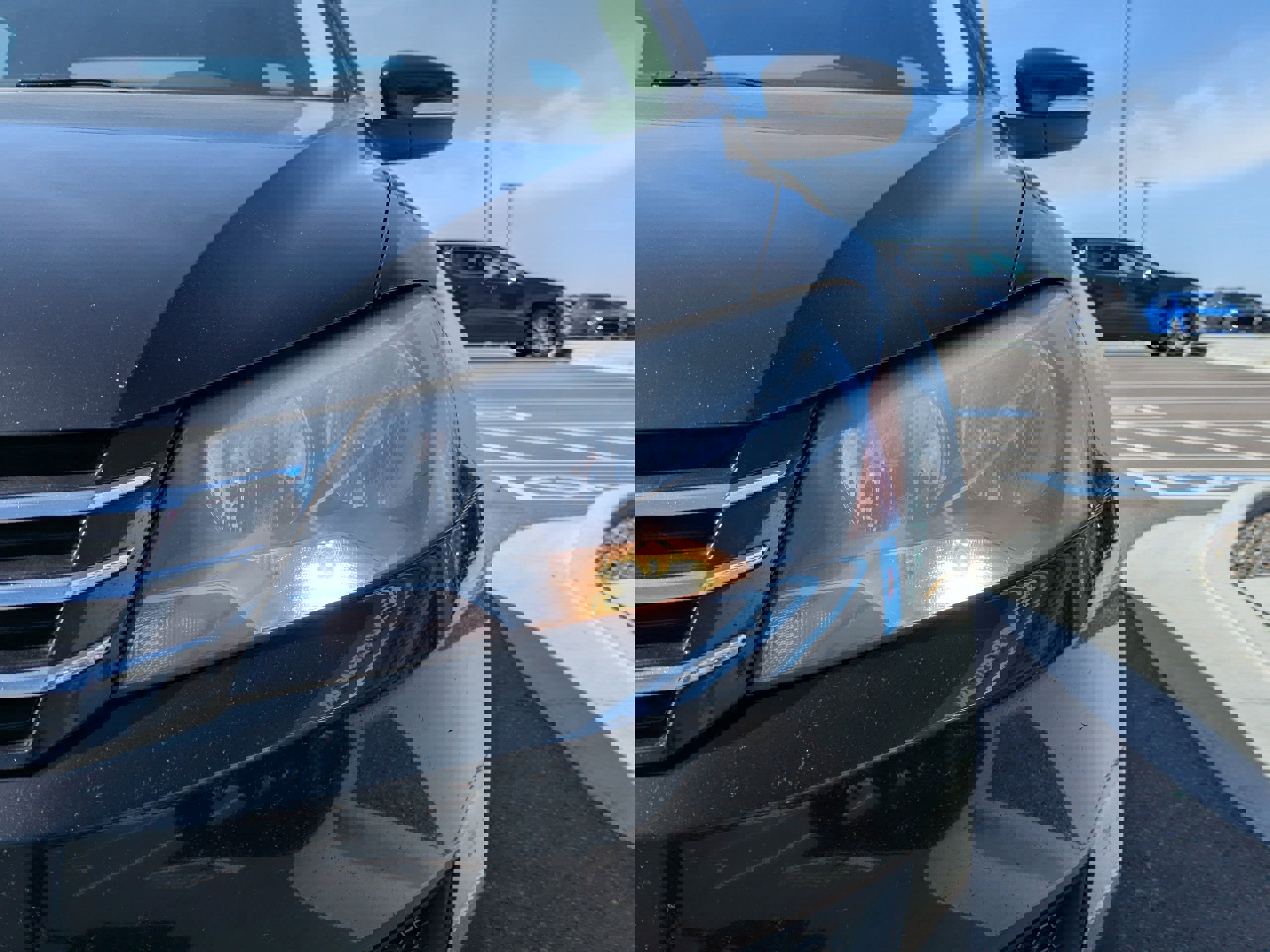 Used 2013 Volkswagen Passat TDI SE image 40