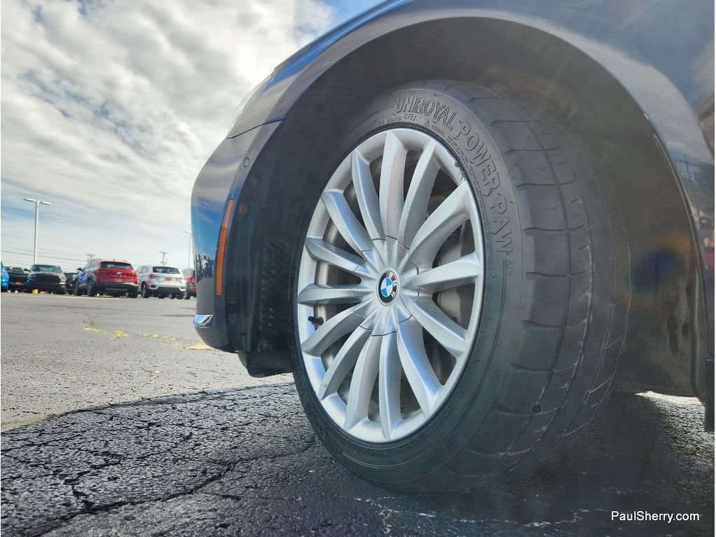 Used 2017 BMW 740i xDrive AWD/4WD image 14