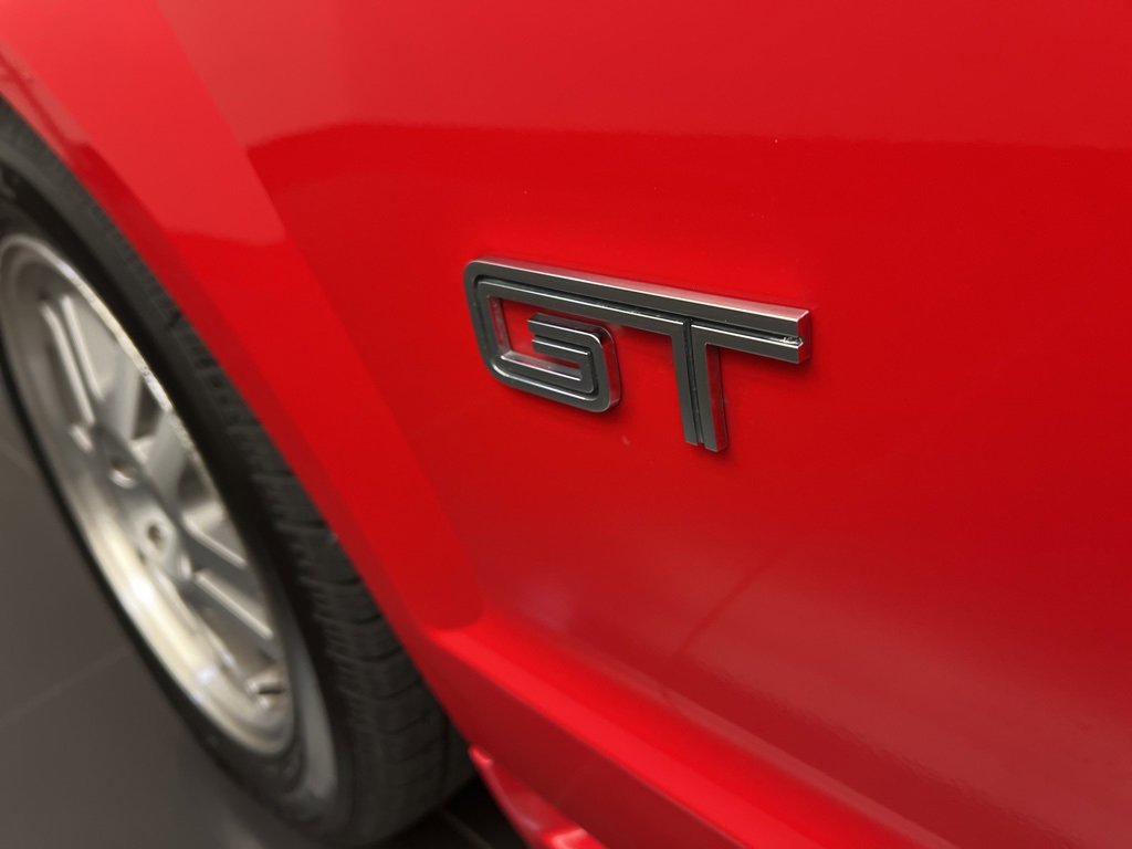 Used 2005 Ford Mustang GT Premium image 32