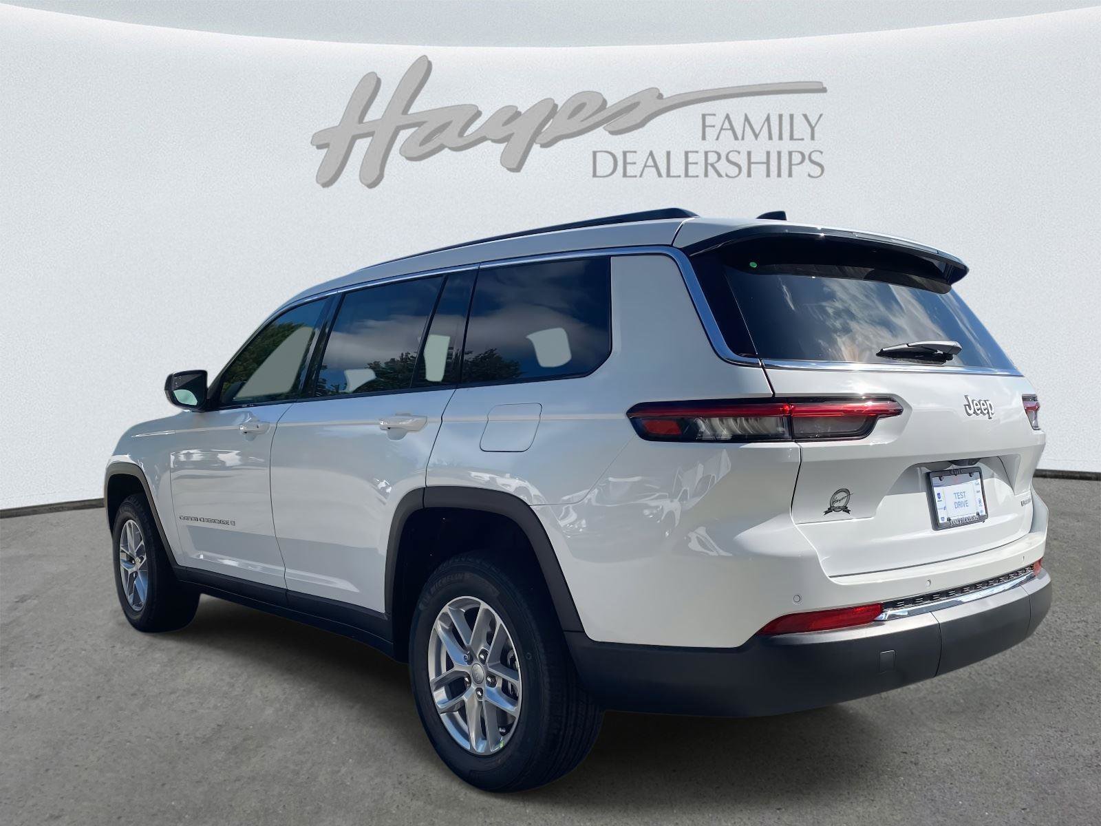 New 2025 Jeep Grand Cherokee L Laredo w/ Luxury Tech Group I image 25