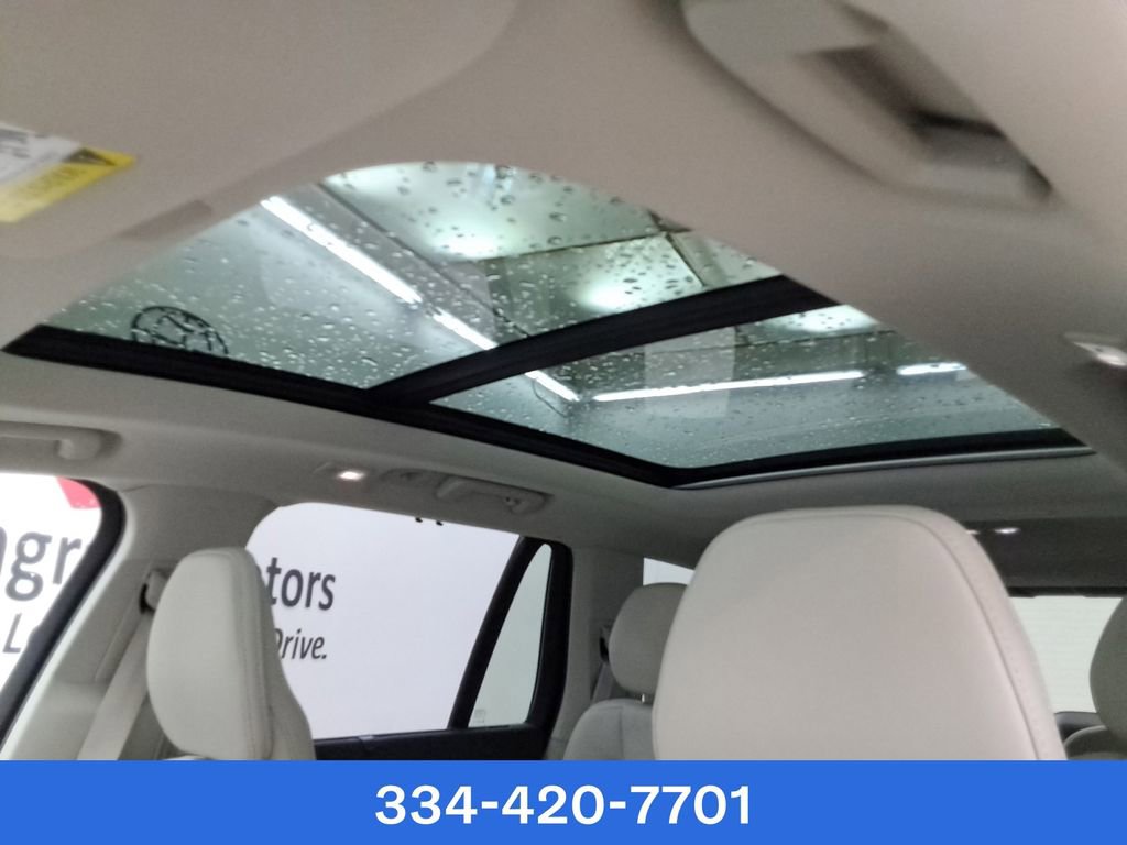 New 2025 Volvo XC90 T8 Ultra w/ Protection Package Premier image 13