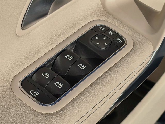 Certified 2026 Mercedes-Benz CLA 250 4MATIC image 16
