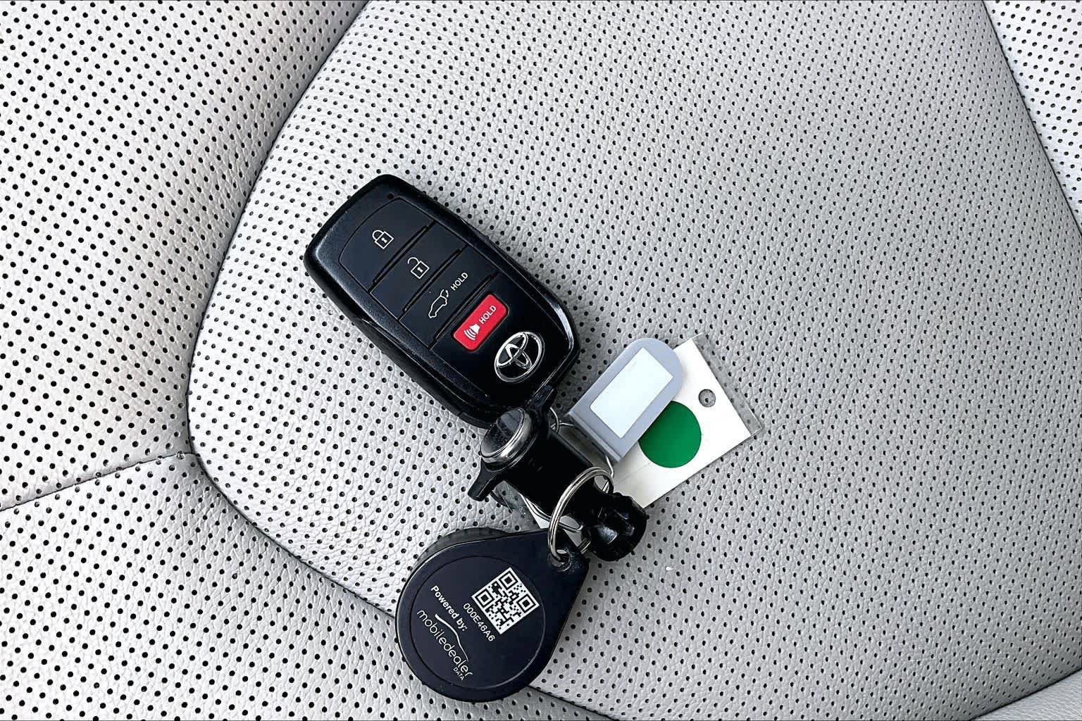 Certified 2025 Toyota Grand Highlander AWD image 15