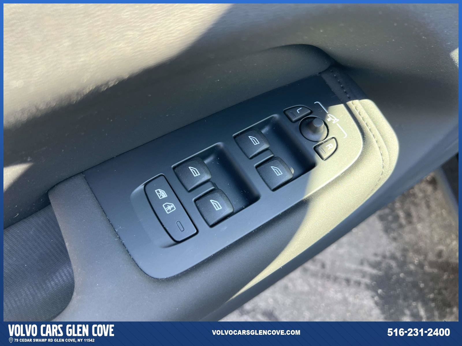 Used 2026 Volvo XC60 B5 Plus w/ Protection Package Premier AWD/4WD image 16
