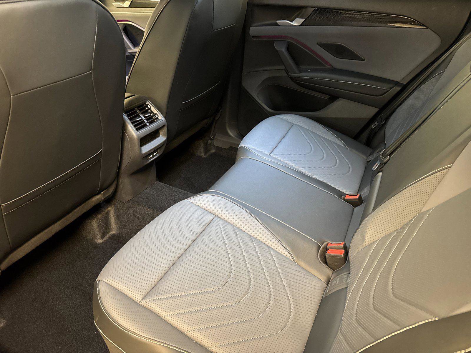 New 2026 Volkswagen Tiguan SE R-Line image 11