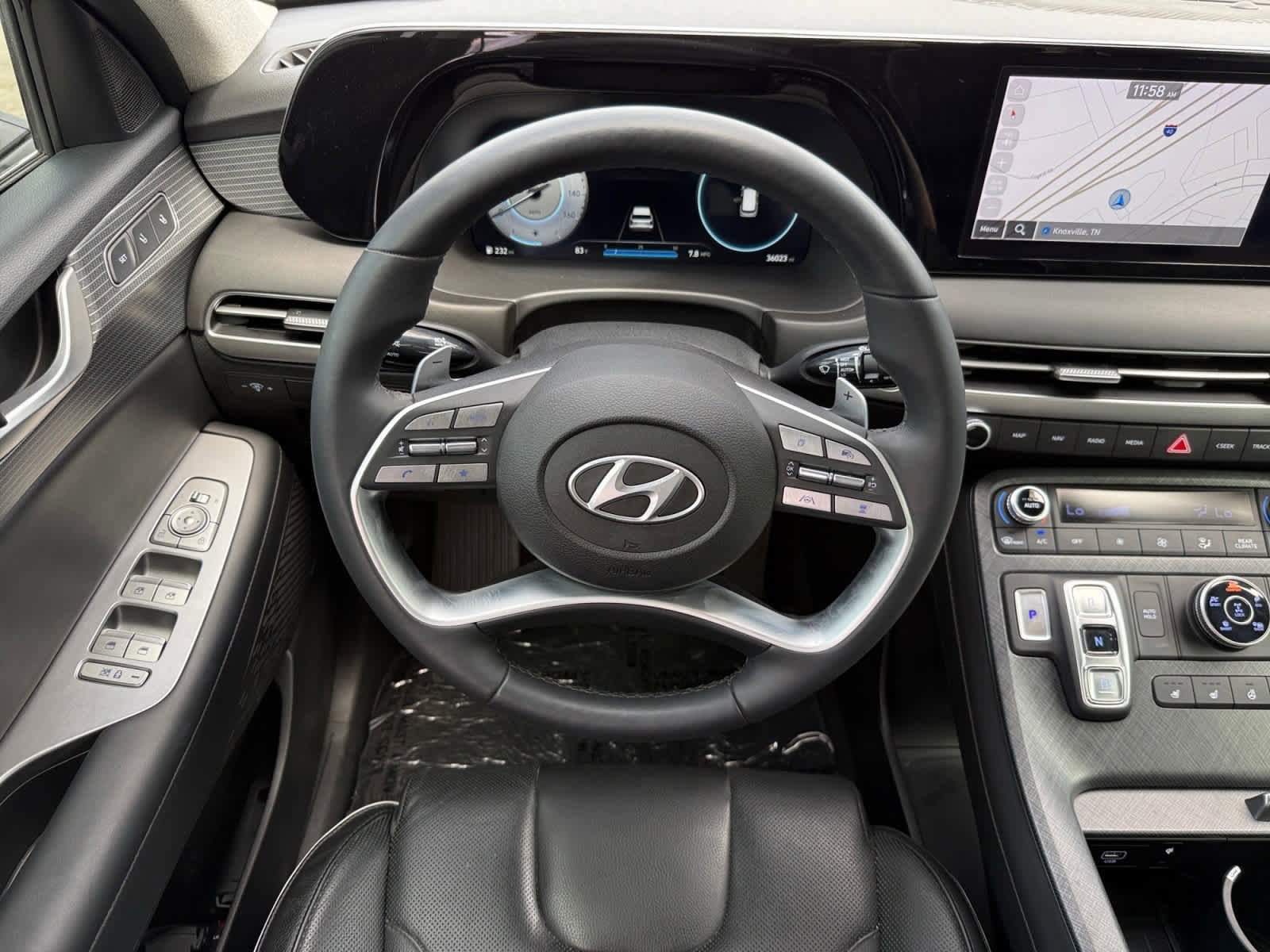 Used 2024 Hyundai Palisade Limited AWD/4WD image 13