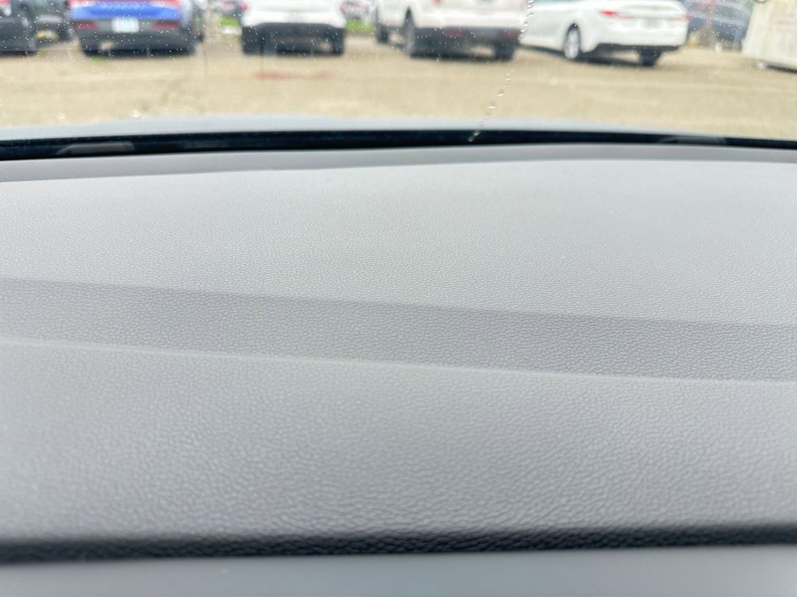 Used 2025 Volkswagen Jetta SE image 18