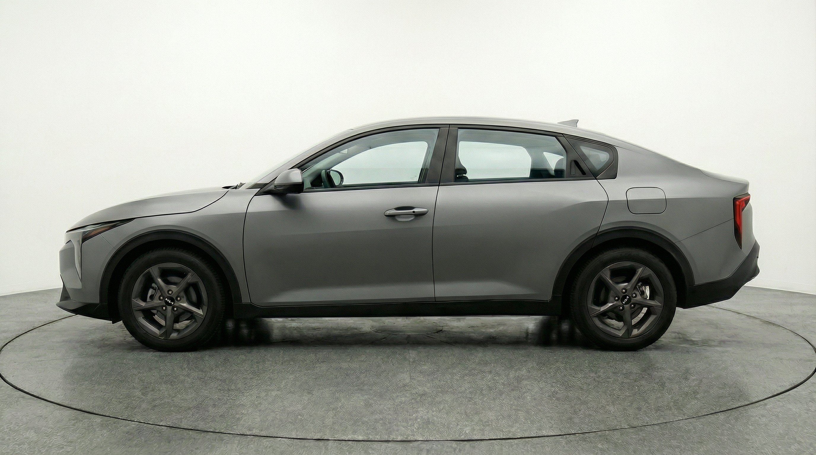 Used 2025 Kia K4 FWD image 5