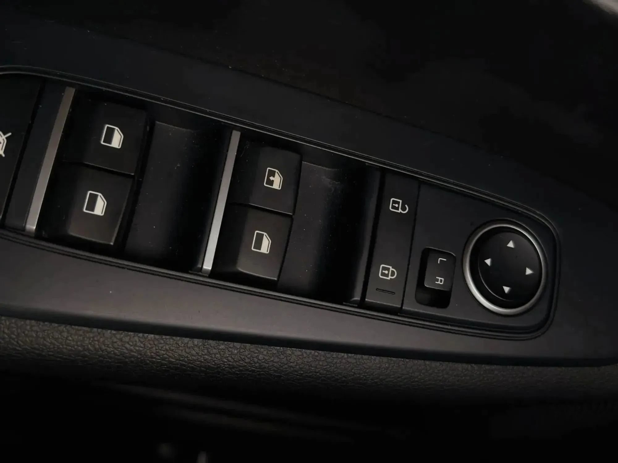 Used 2020 Kia Forte LXS FWD image 39
