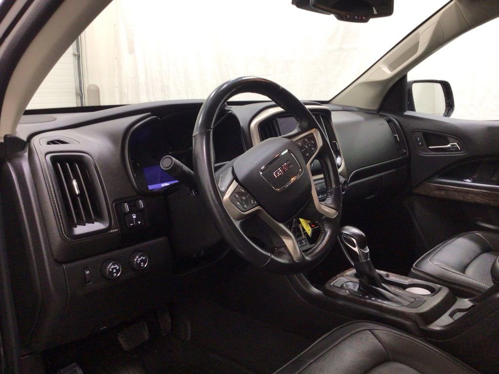 Used 2022 GMC Canyon Denali image 11