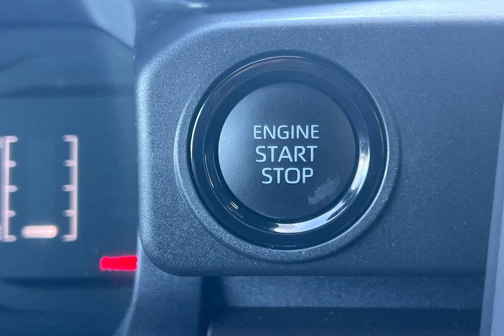 Certified 2024 Toyota Tacoma SR5 image 25