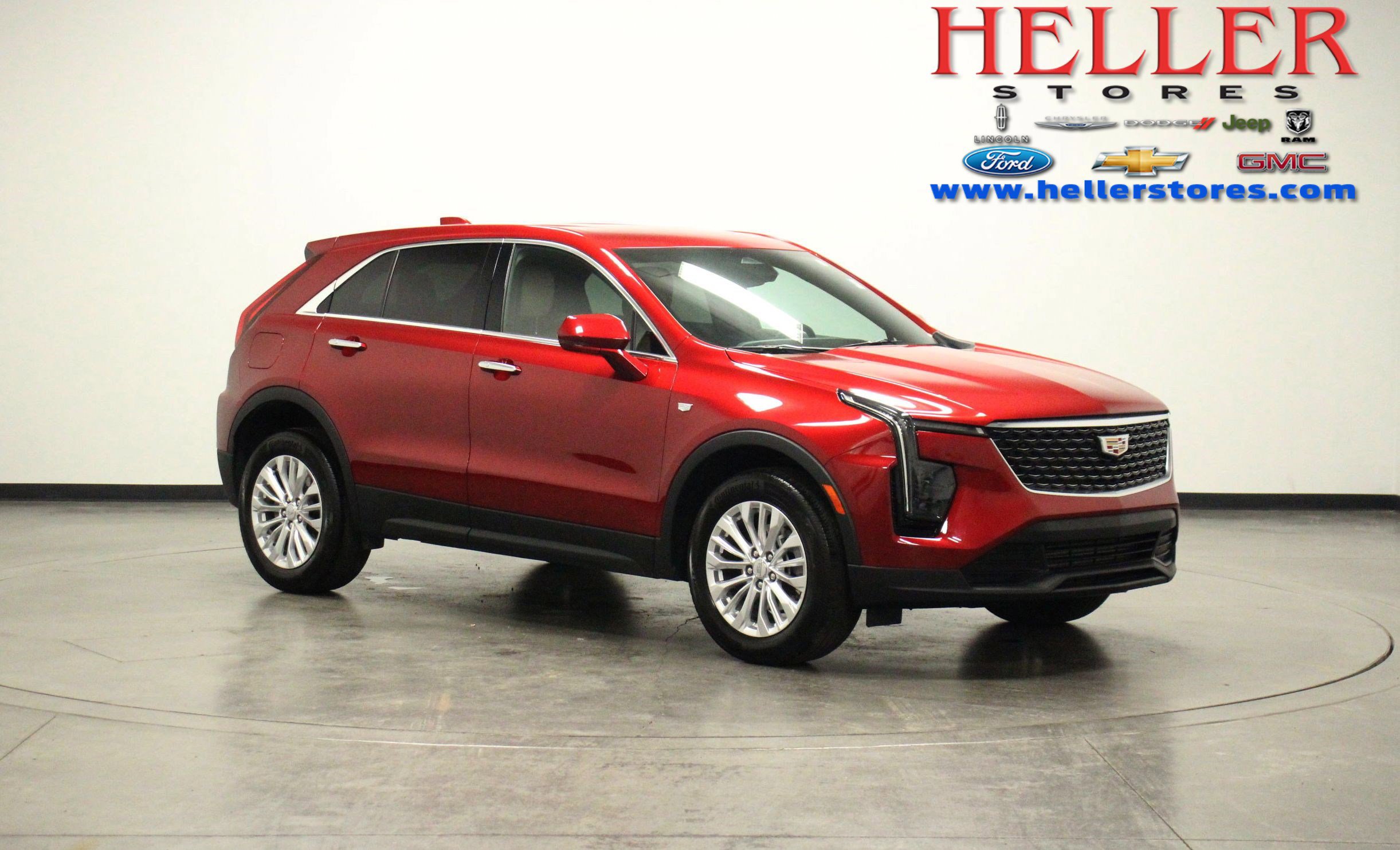 Used 2024 Cadillac XT4 Luxury image 1