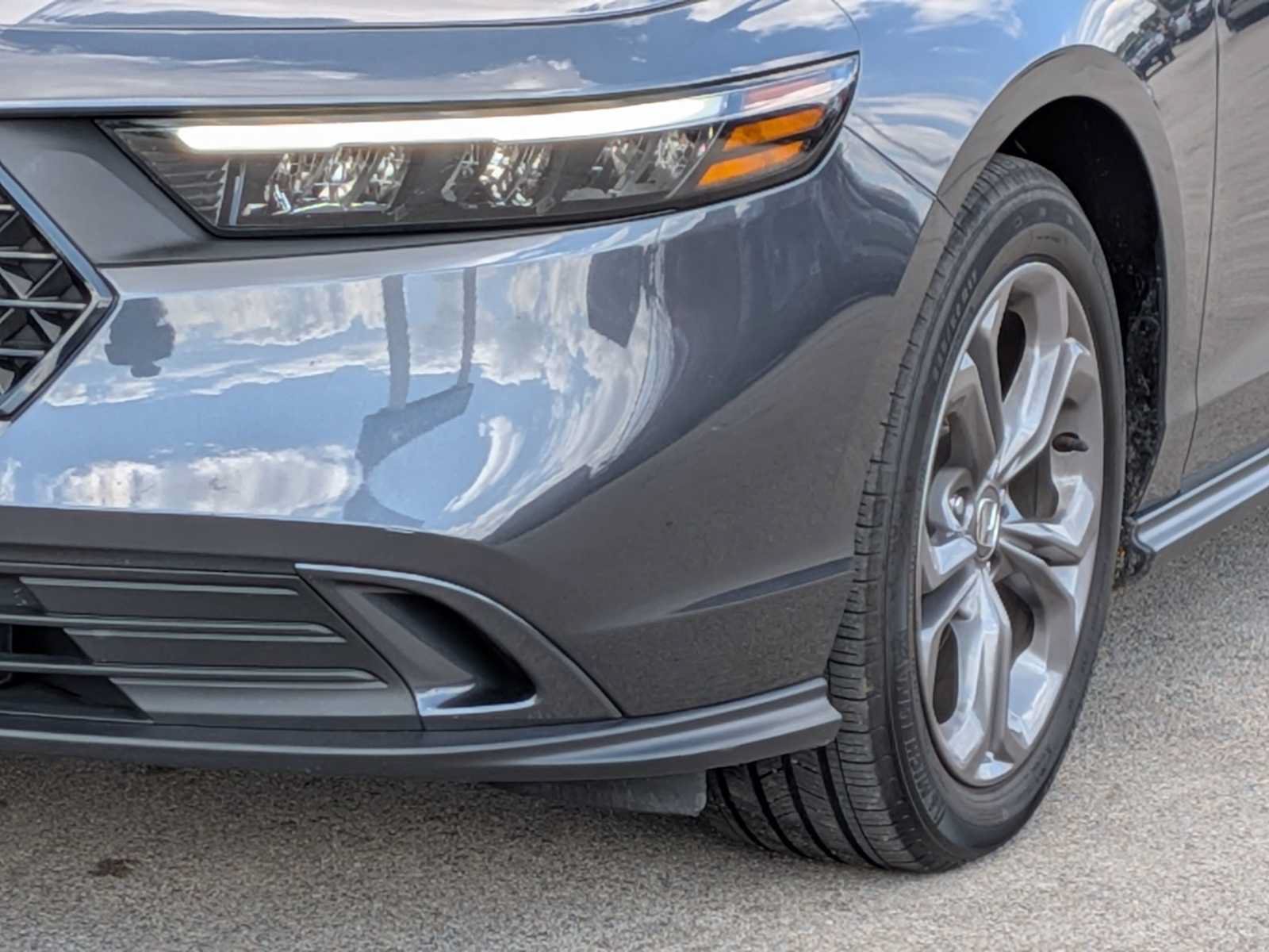 Certified 2023 Honda Accord EX image 11