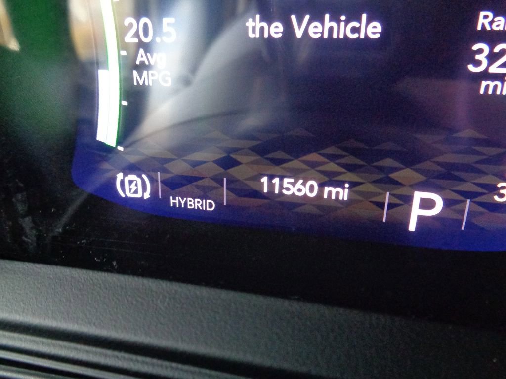 Certified 2025 Jeep Wrangler Unlimited Sahara w/ Safety Group image 14