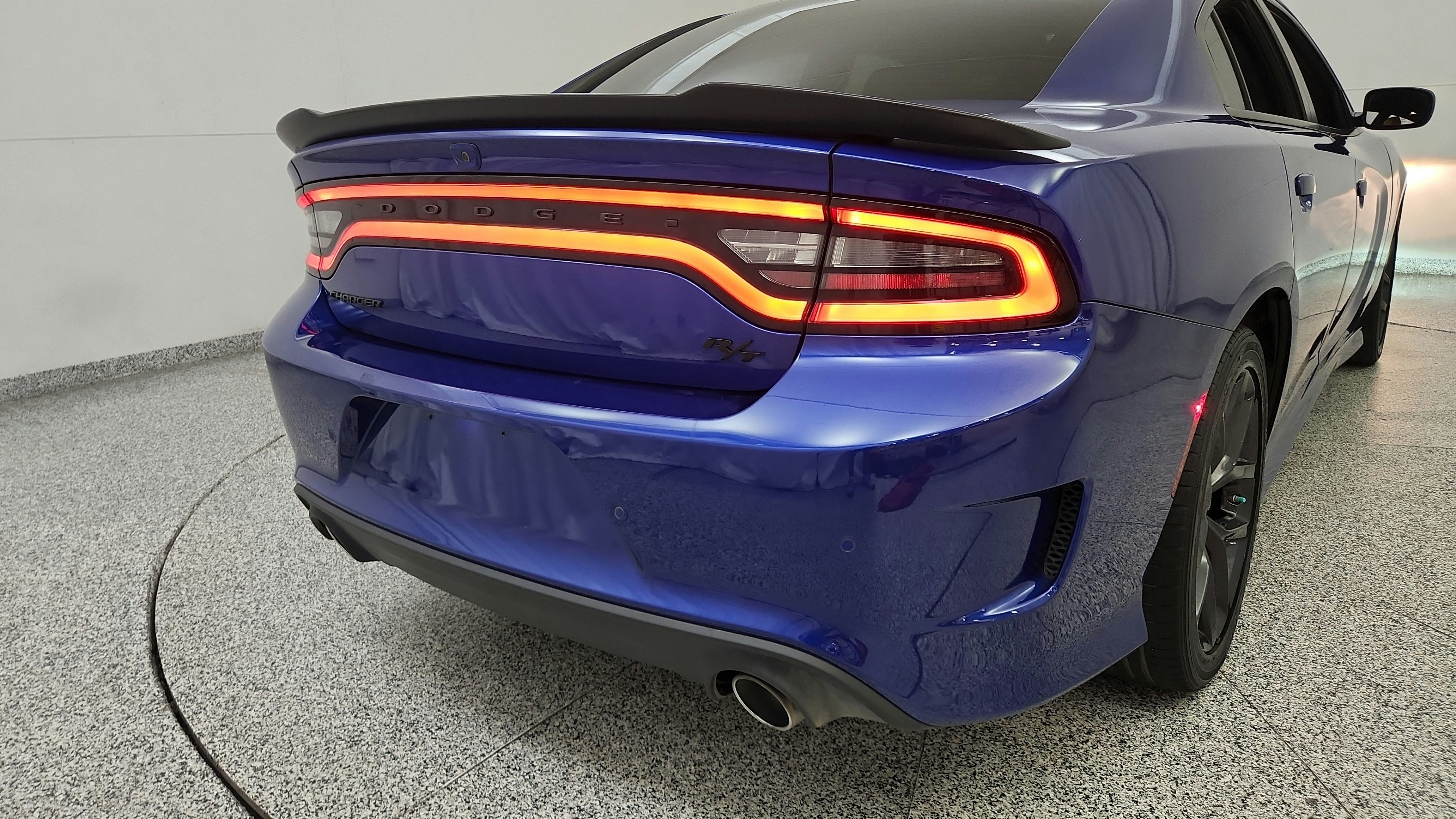 Used 2022 Dodge Charger R/T w/ Blacktop Package RWD image 28
