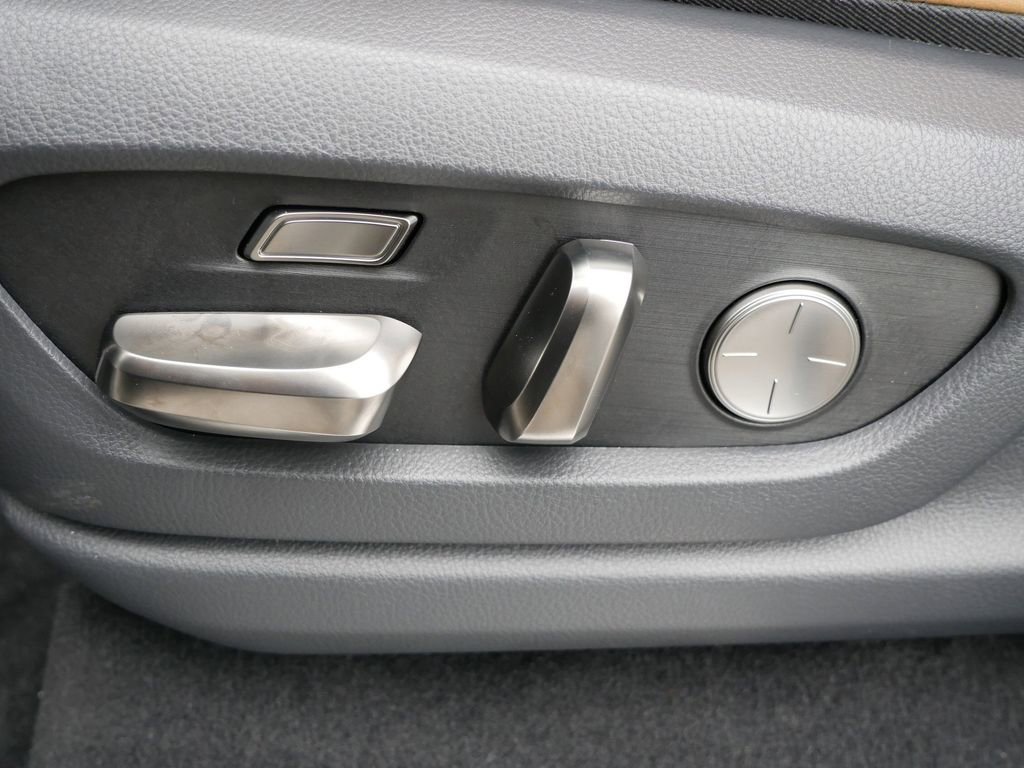 New 2026 Lexus LX 600 4WD w/ Luxury Package image 17