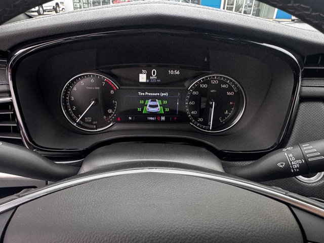 Used 2025 Cadillac XT5 Premium Luxury image 16