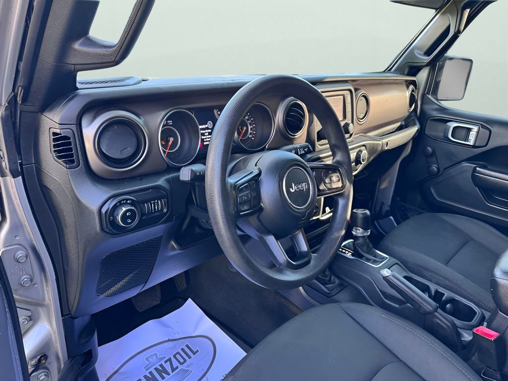 Used 2020 Jeep Gladiator Sport w/ Trailer Tow Package AWD/4WD image 9