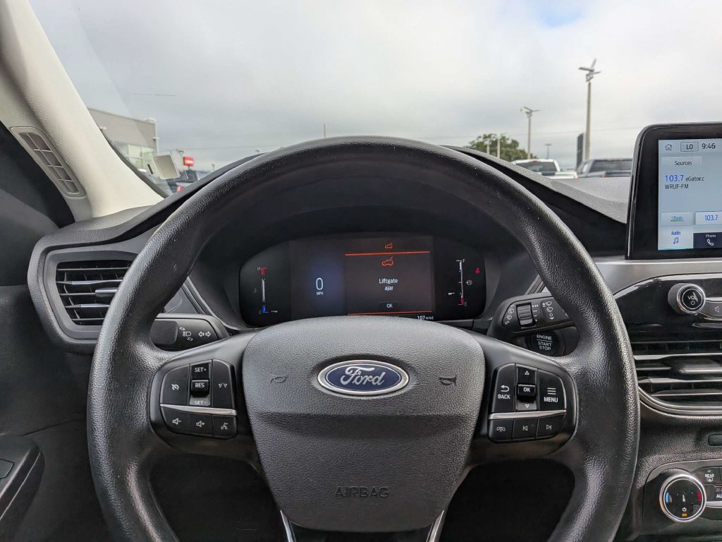 Used 2025 Ford Escape Active AWD/4WD image 19