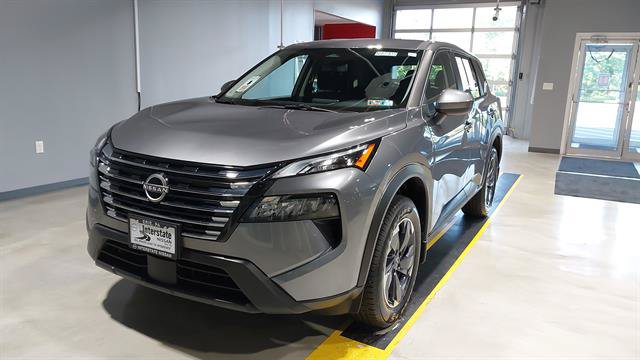 Used 2025 Nissan Rogue SV AWD/4WD image 18