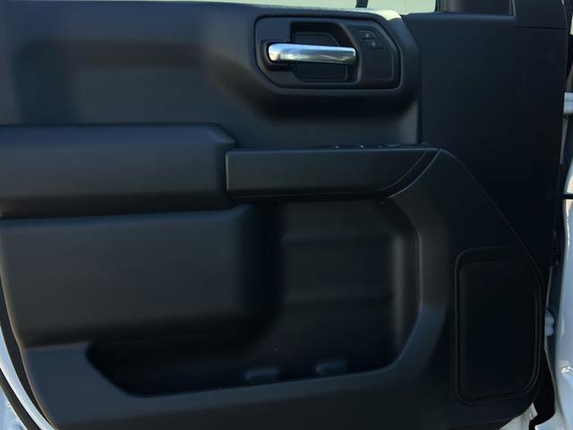 Used 2023 Chevrolet Silverado 1500 Custom image 16