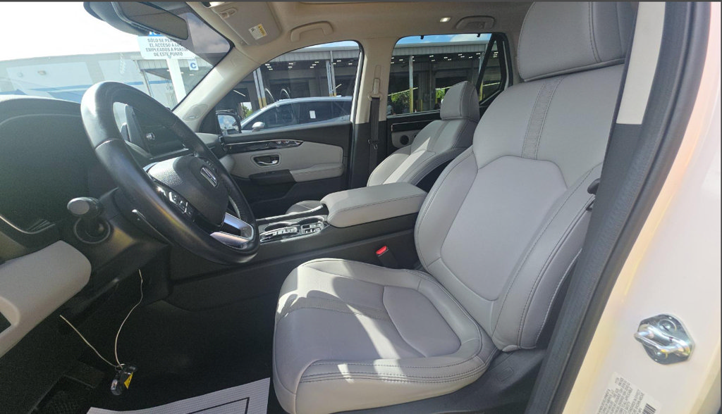 Used 2025 Honda Pilot Touring image 8