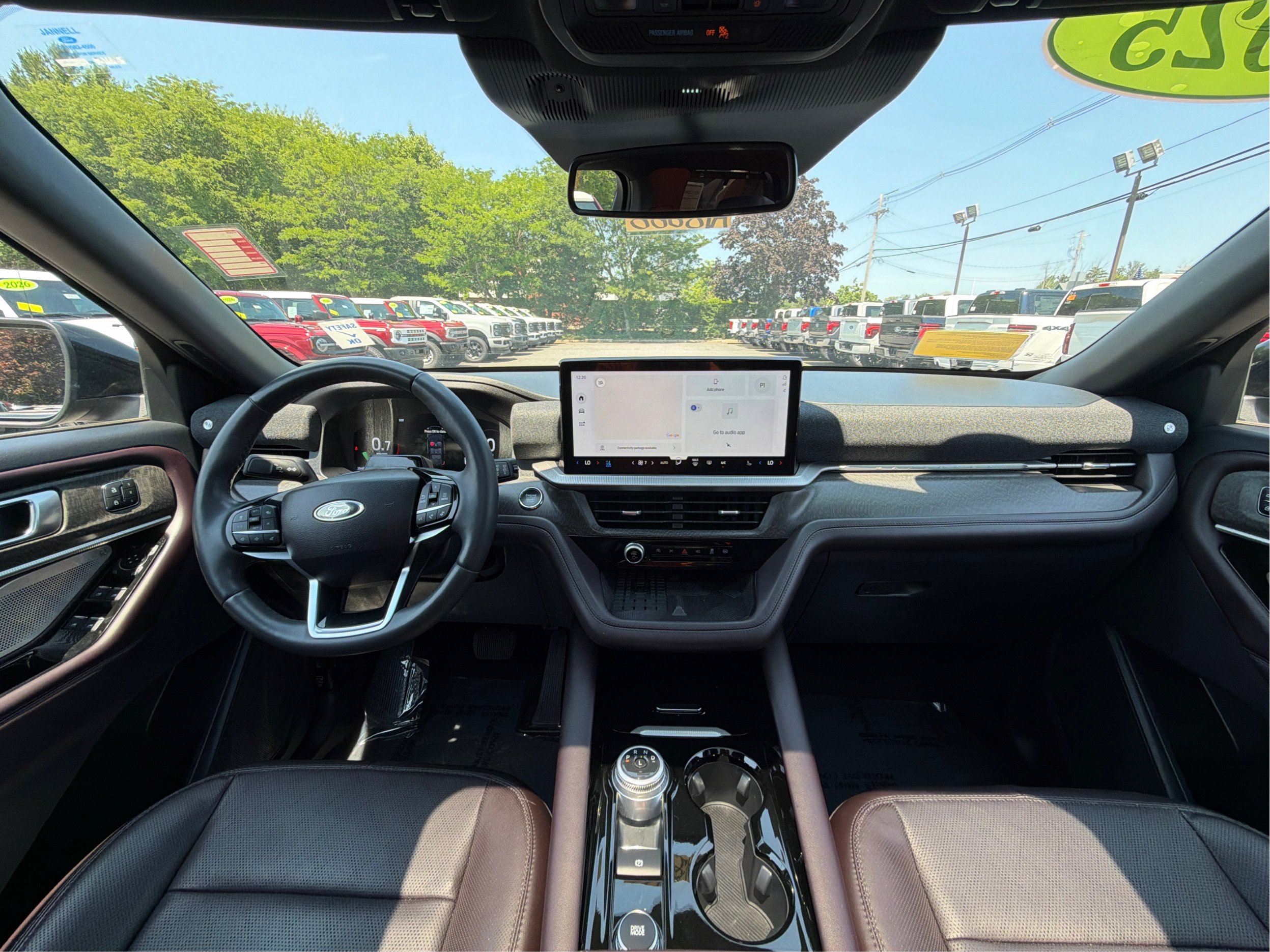 Used 2025 Ford Explorer Platinum AWD/4WD image 27