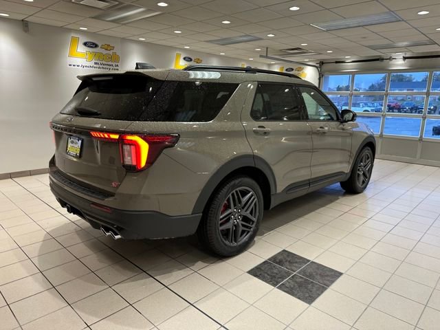 New 2026 Ford Explorer ST image 26