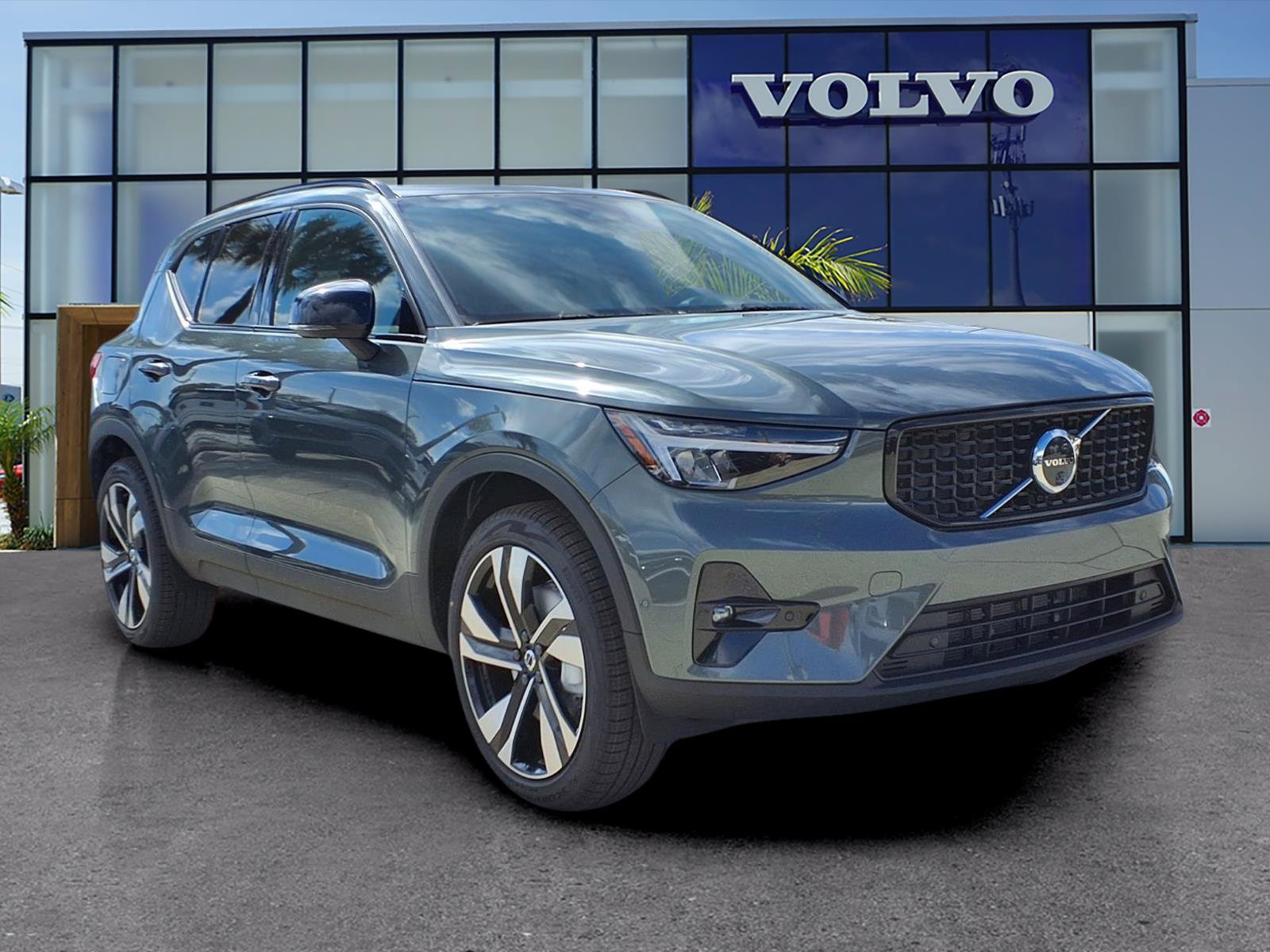 New 2026 Volvo XC40 B5 Plus w/ Protection Package Premier AWD/4WD image 1
