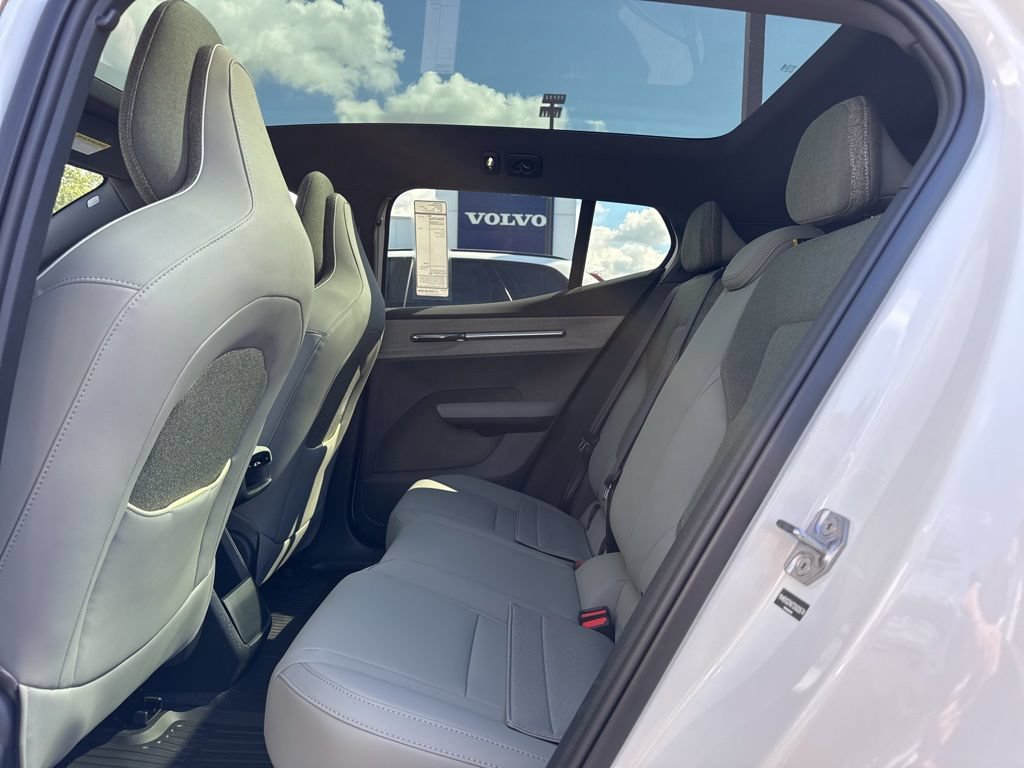 New 2026 Volvo EX30 Plus w/ Protection Package Premier AWD/4WD image 5