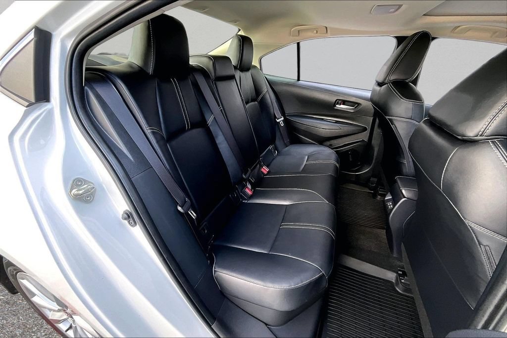Certified 2025 Toyota Corolla XLE FWD image 28
