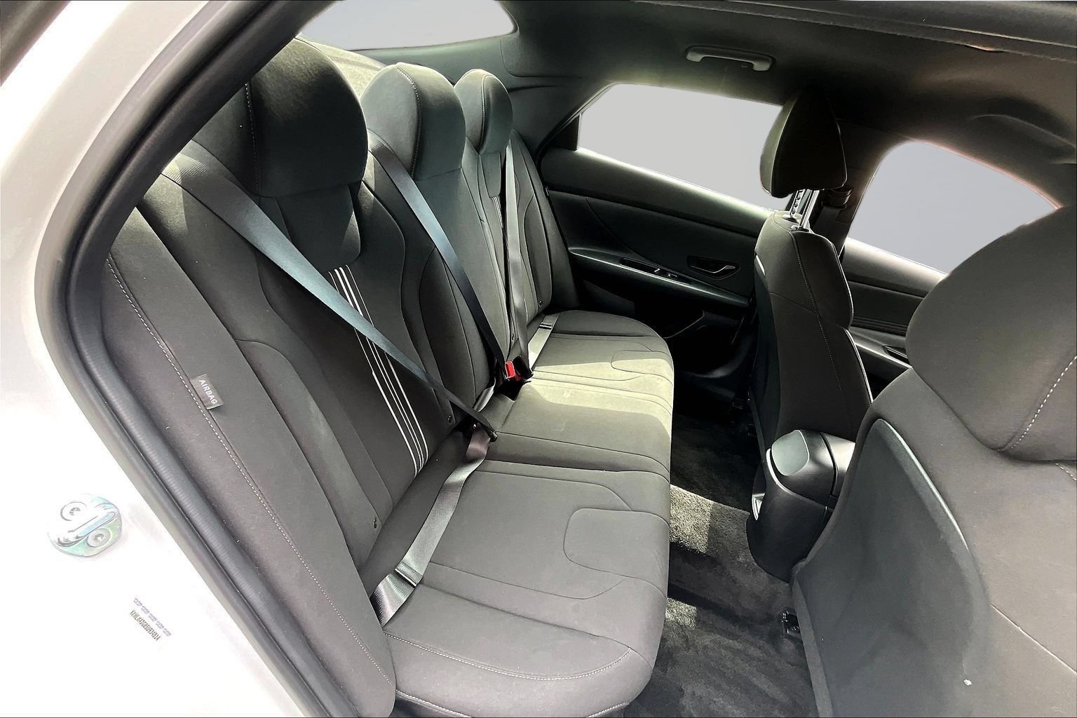 Used 2025 Hyundai Elantra Sport FWD image 27