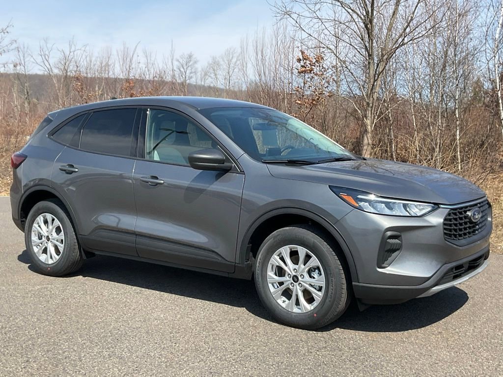 New 2026 Ford Escape Active w/ Cold Weather Package AWD/4WD image 1