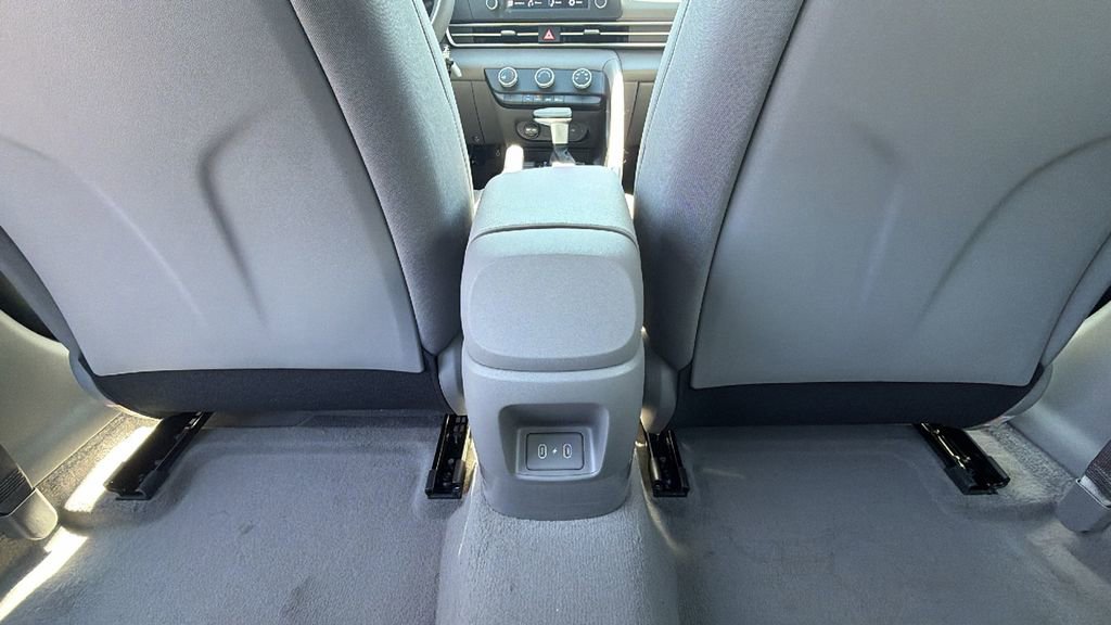 New 2026 Hyundai Elantra SE image 20