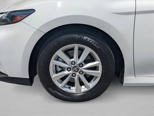 Used 2025 Toyota Camry LE FWD image 24