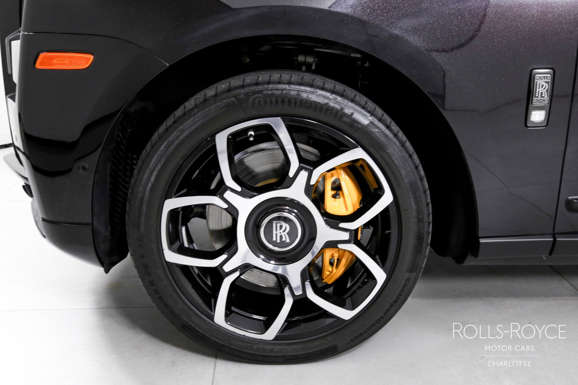 Certified 2023 Rolls-Royce Cullinan Black Badge w/ Driver's Package image 39