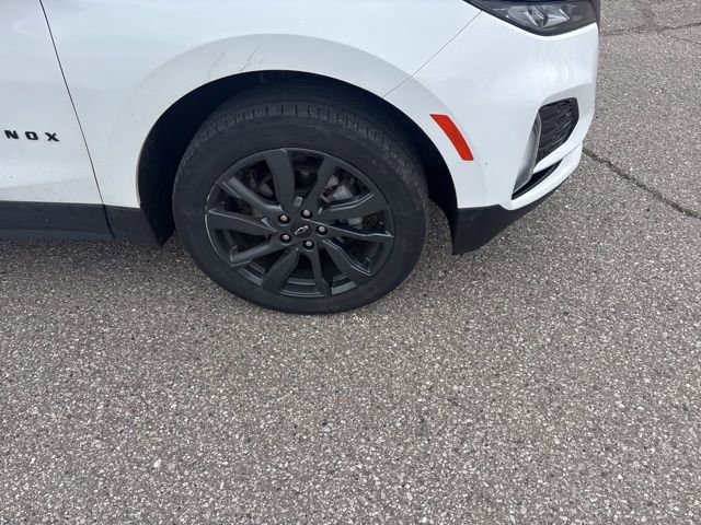 Used 2023 Chevrolet Equinox RS w/ LPO, Floor Liner Package AWD/4WD image 11