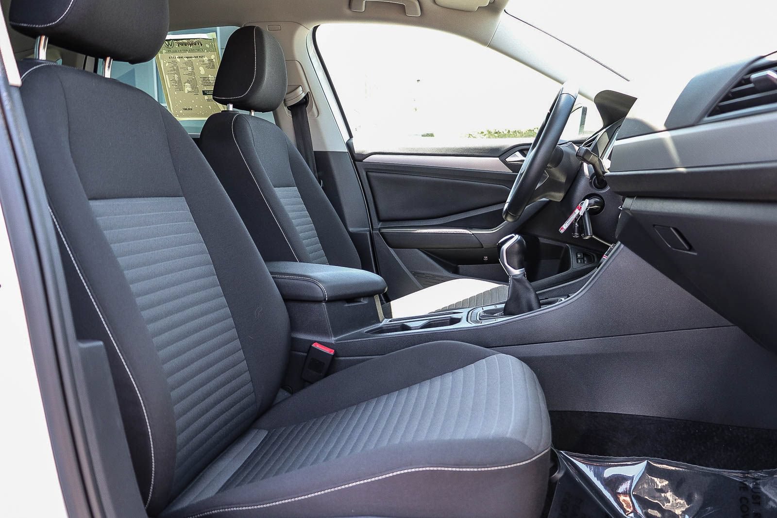 Certified 2024 Volkswagen Jetta S FWD image 17