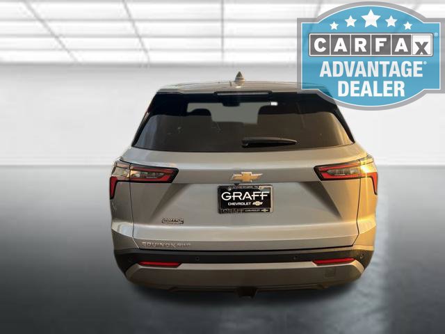 Used 2026 Chevrolet Equinox LT AWD/4WD image 2
