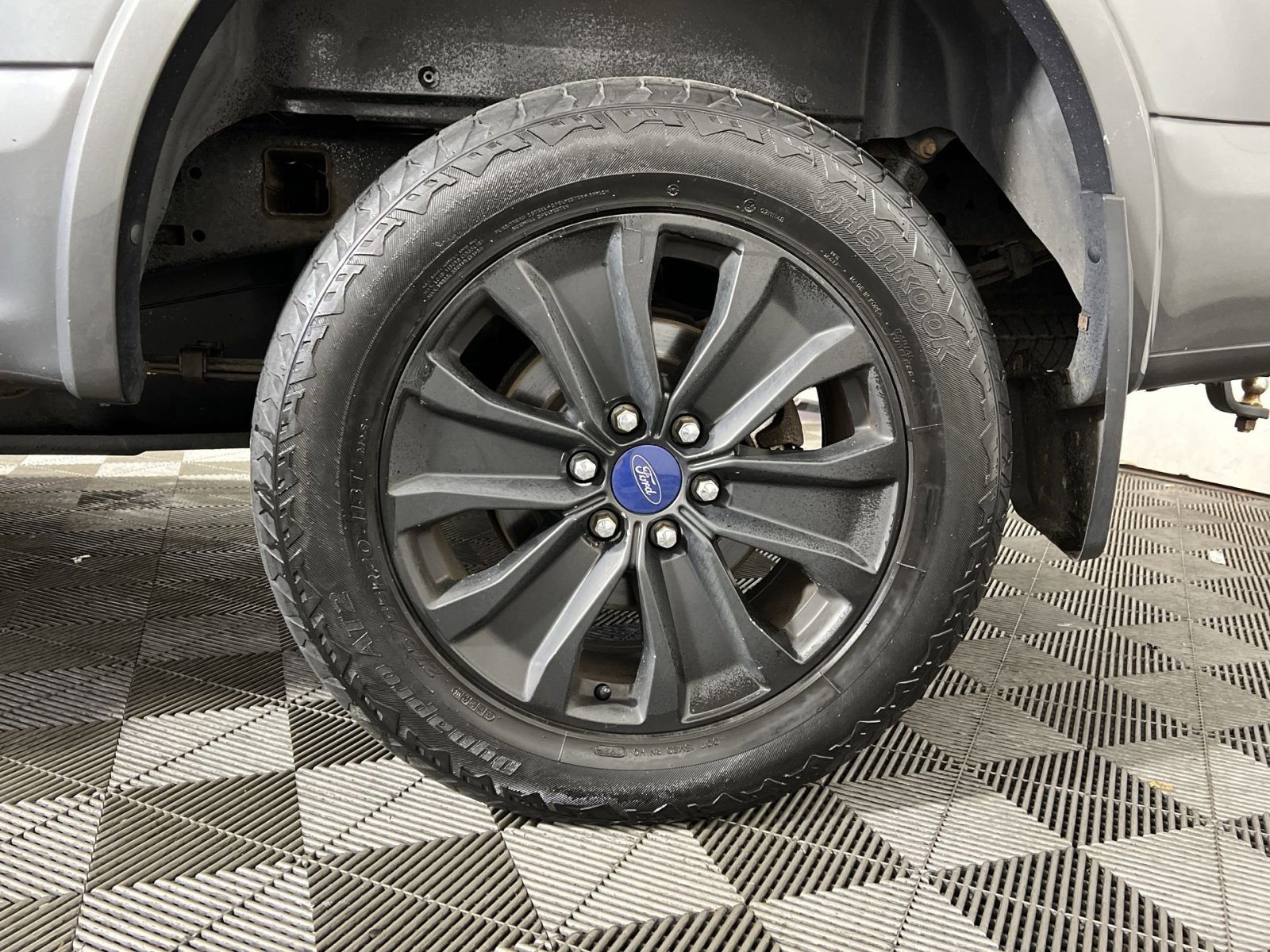 Used 2019 Ford F150 Lariat w/ Equipment Group 502A Luxury image 12