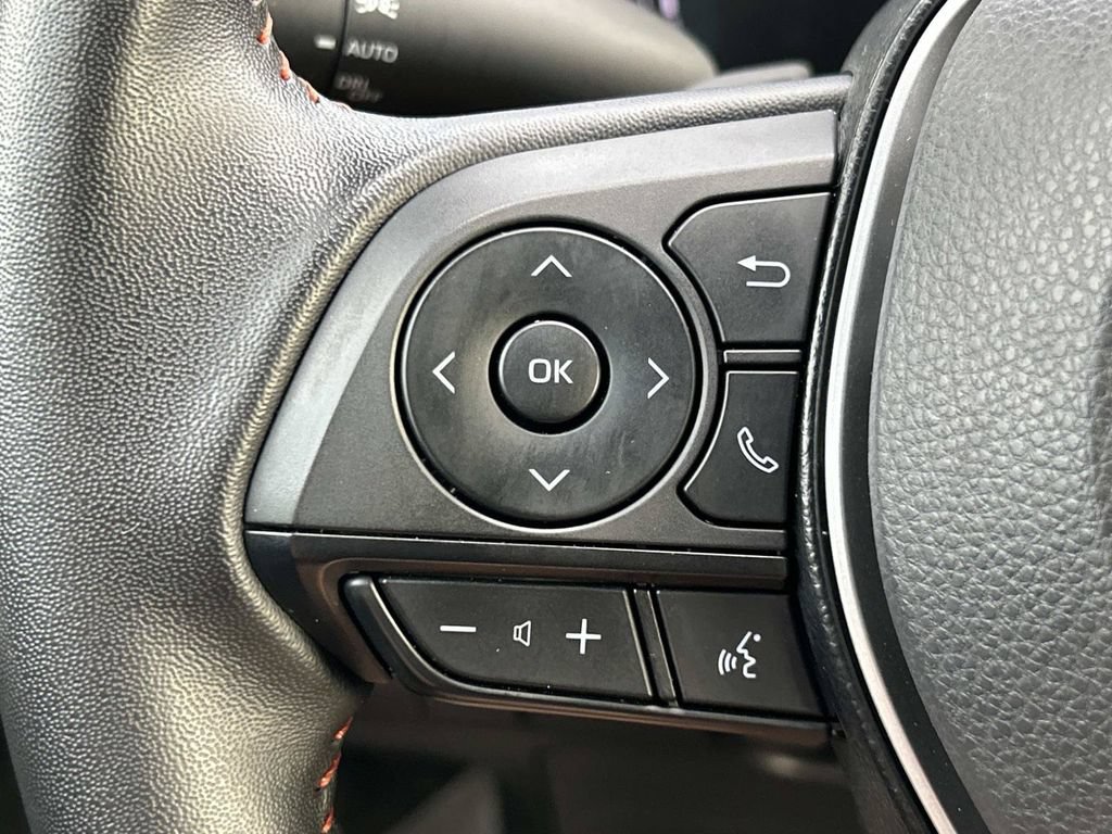 Used 2026 Toyota Corolla SE FWD image 25