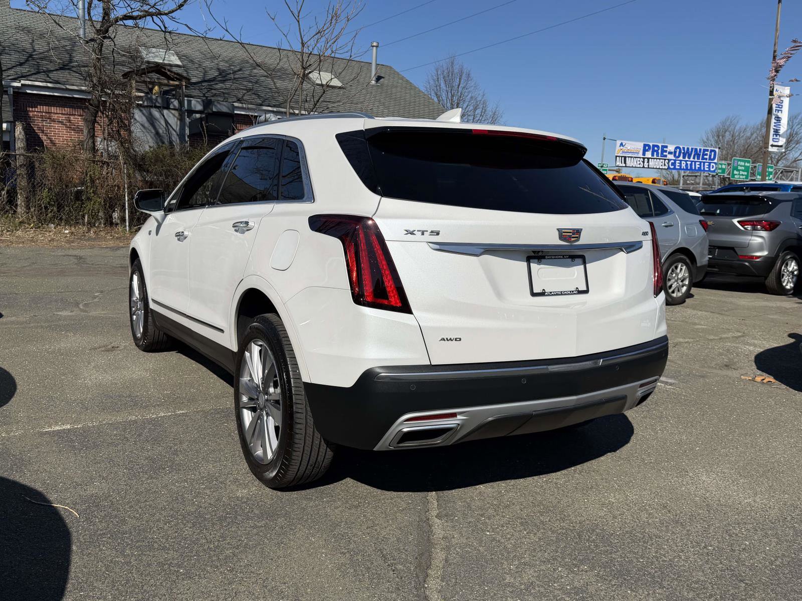Certified 2024 Cadillac XT5 Premium Luxury image 3