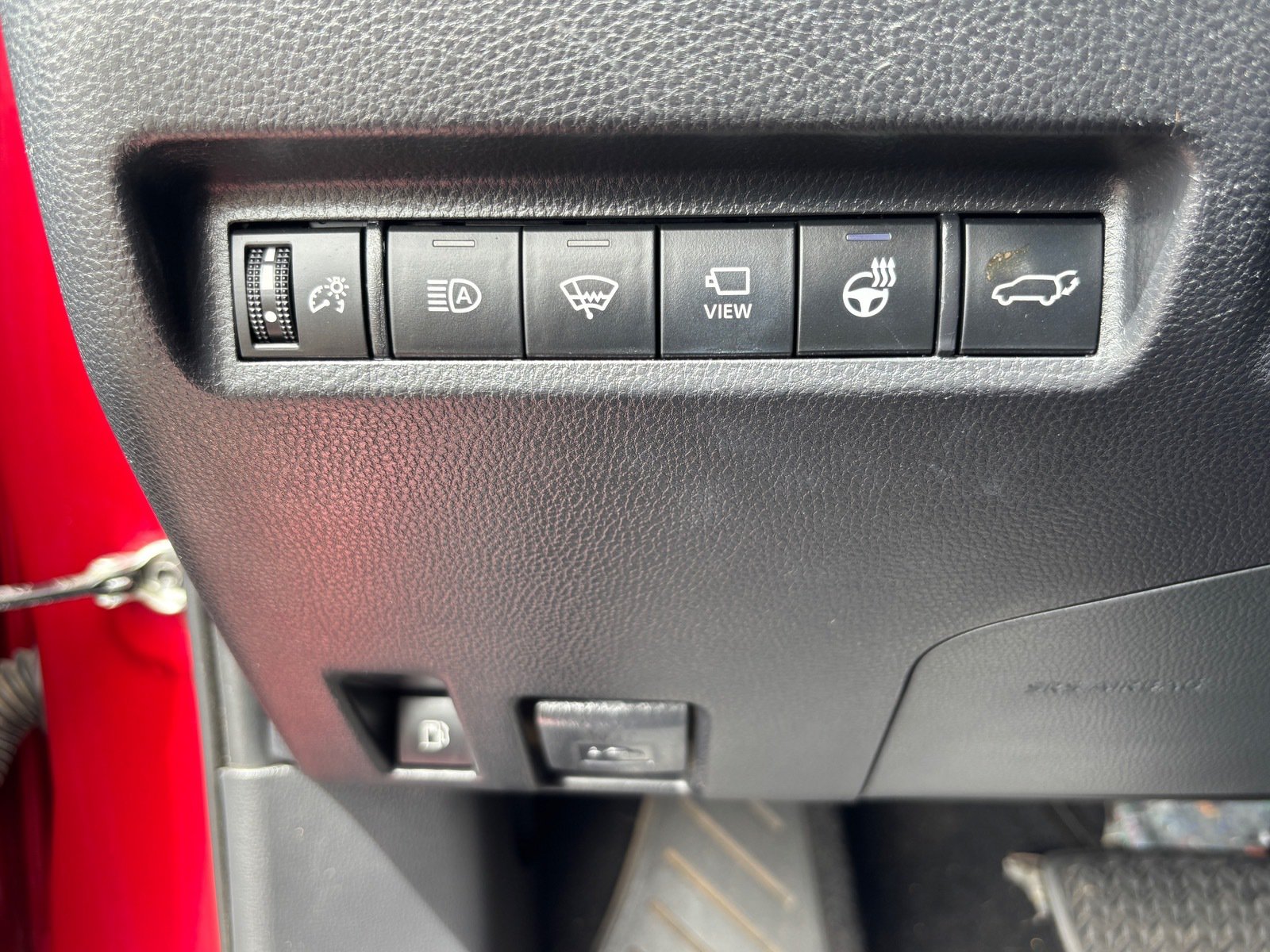 Used 2020 Toyota RAV4 Limited AWD/4WD image 26
