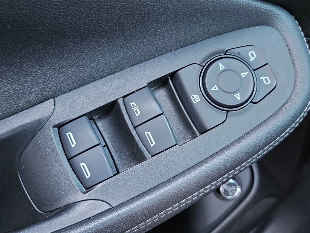 Used 2021 Buick Encore GX Select image 33