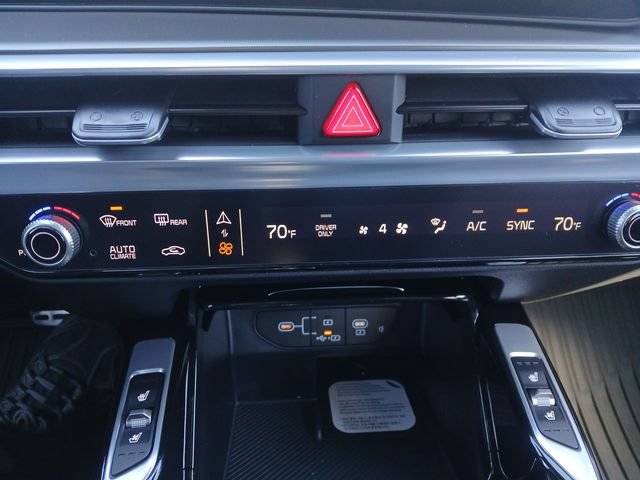 Certified 2026 Kia Sorento SX Prestige AWD/4WD image 21